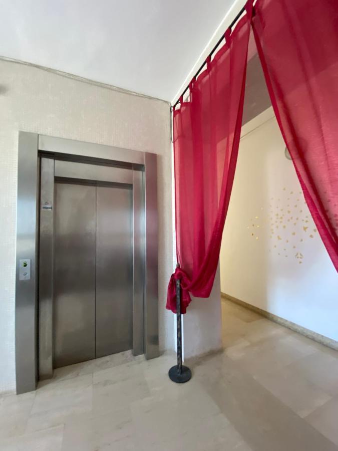 L'Attico Piazza Sant'Oronzo Acomodação com café da manhã Lecce Exterior foto